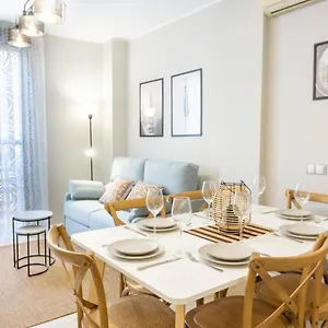 https://luxury-apartment-dos-aceras.es-andalucia.com