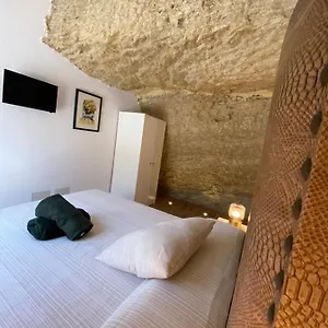 https://casa-cueva-el-refugio-en-la-cueva.es-andalucia.com